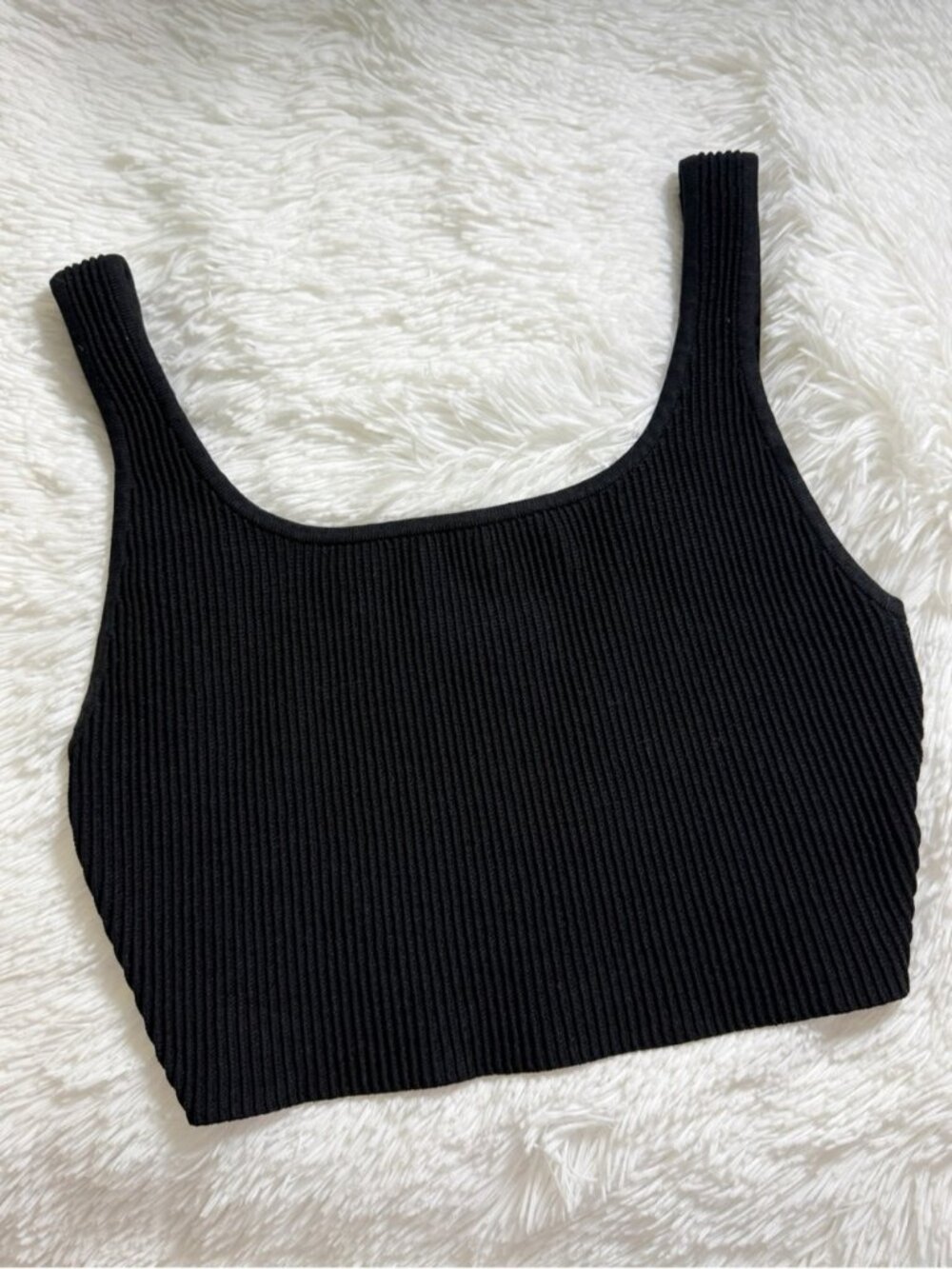 Babaton Aritzia Sculpt Knit Squareneck Cropped Tank Black Small